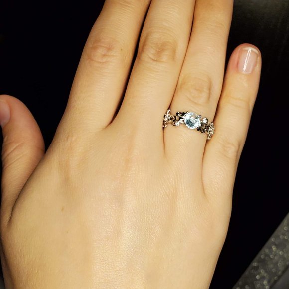 Size 6 Aquamarine & .925 Silver Leaf Ring - Picture 3 of 3